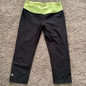 Under armour capri lime green and black heatgear size XS